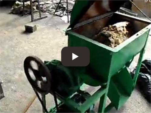 Small mixer stirs feed